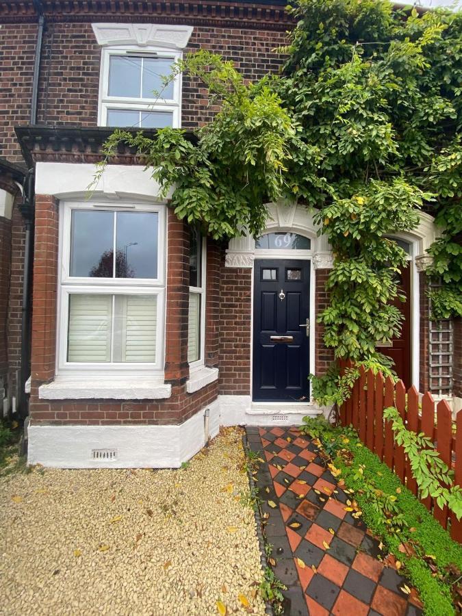 Luxurious 3 Bedroom House With Permit Parking ノリッチ エクステリア 写真